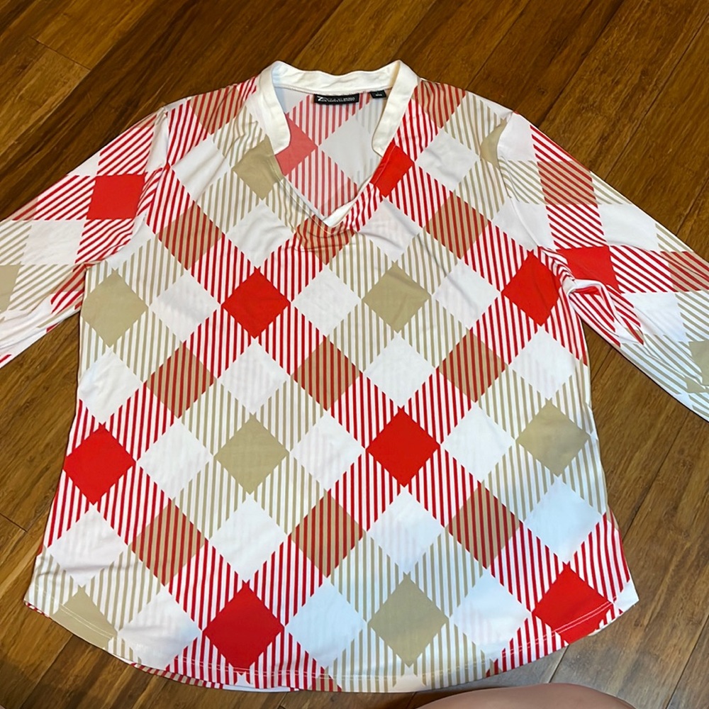 New York & Company quarter sleeve blouse. Size L